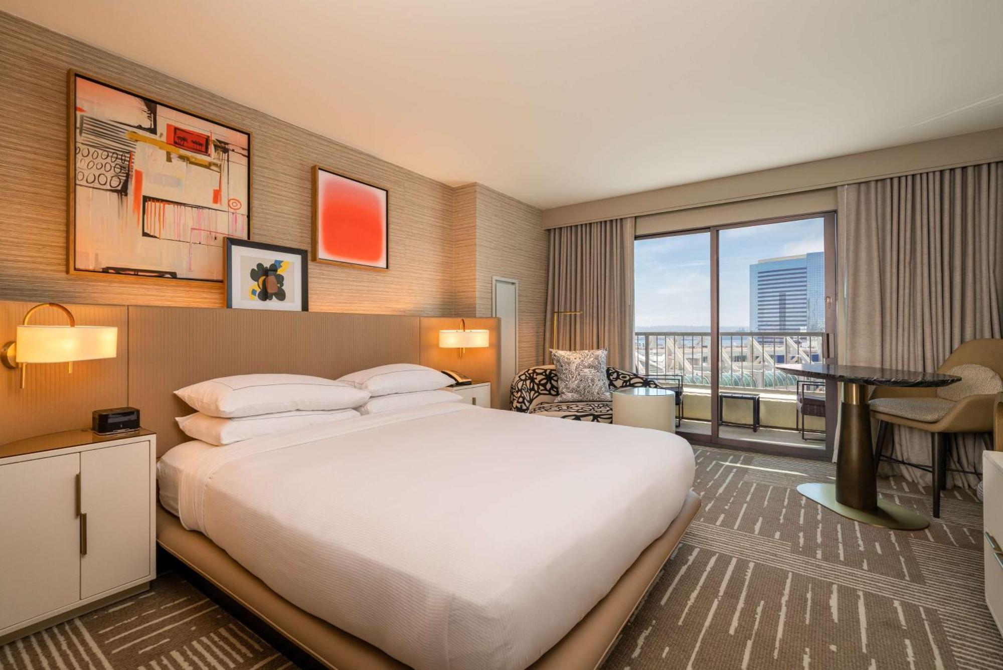Hilton Gaslamp Quarter 4*